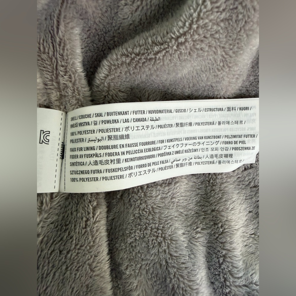 Abercrombie Kids Girls Puffer Jacket Size 7/8 Gray –Water-Resistant – Pre-Owned - Picture 14 of 16